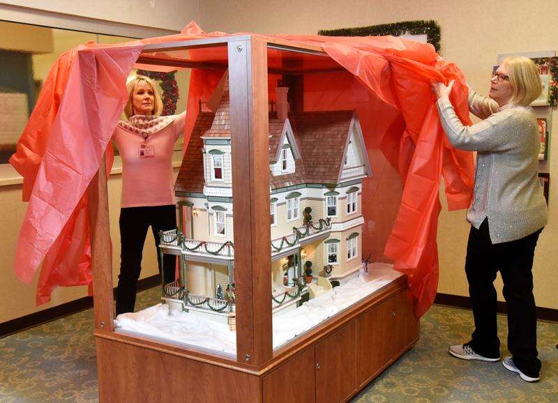 Lollys dollhouse clearance