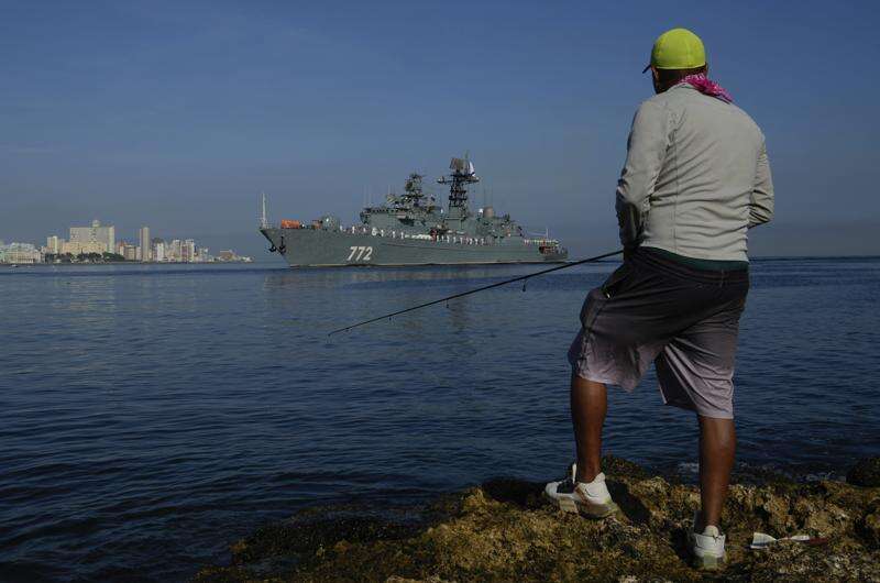 In a show of growing ties, Russian warships make a new visit to Cuban