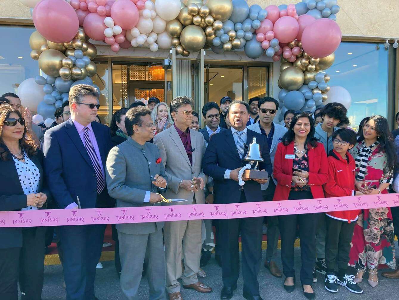 Indian Jewelry Brand Opens 1st Midwest Store In Aurora