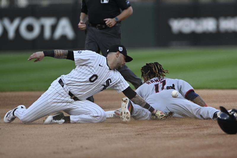 Kayfus hits 1st major-league homer, Guardians beat White Sox 3-1 for 5th straight win