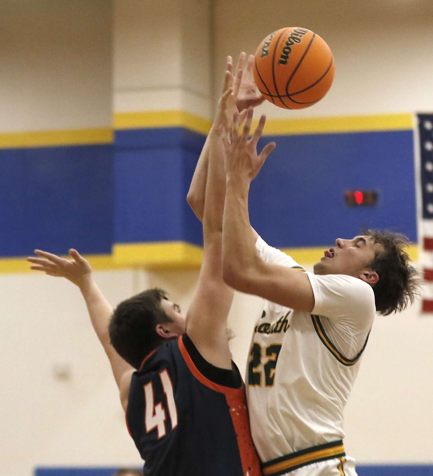Boys basketball Santarelli sparks Crystal Lake South in win over