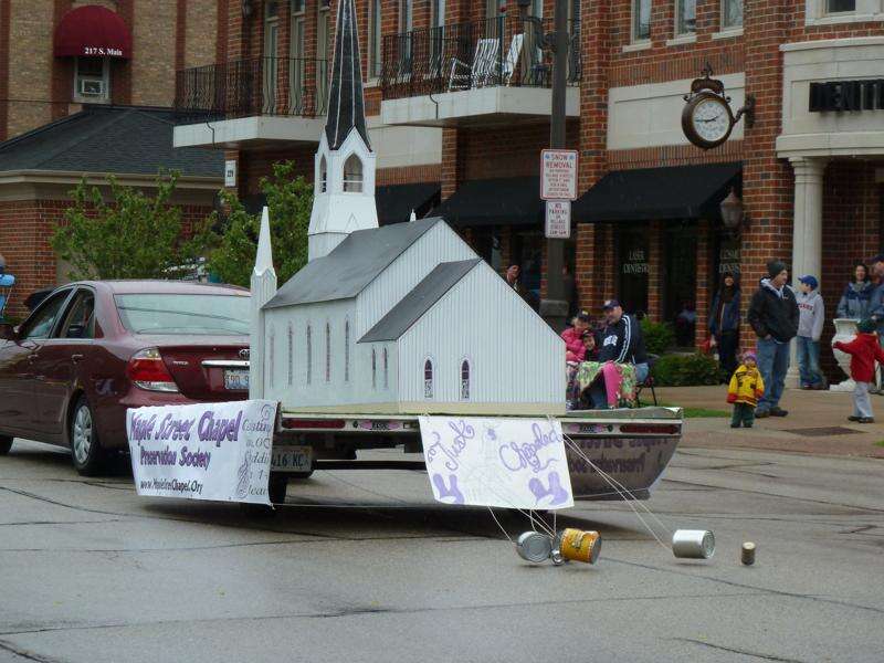 Lombard's Lilac Parade shines in rain