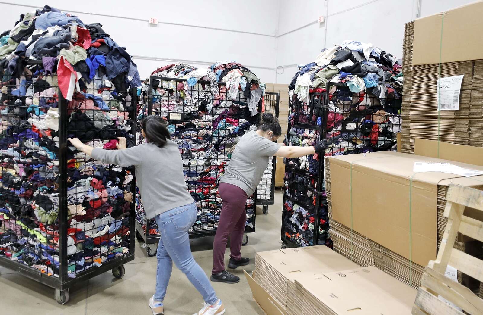 Used clothing and shoes discount