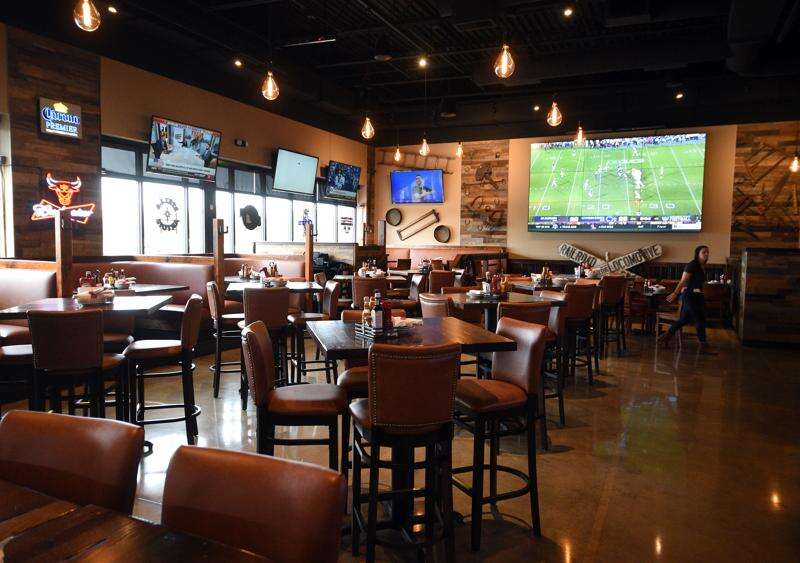 Niko #39 s Tavern brings a familiar restaurant name to Elgin #39 s west side Niko #39 s Tavern brings a familiar restaurant name to Elgin #39 s west side