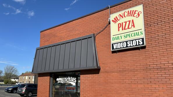 Munchies Pizza, at 25 Turner Ave. in Elk Grove Village, must close its doors by Oct. 1, but could get rent assistance for a potential relocation, under an agreement inked with village hall this week.