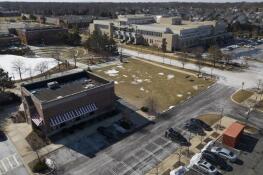 HopScotch restaurant has received the financial security bond it needs to apply for a building permit and start construction on the last undeveloped site in Schaumburg’s Town Square.