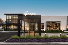 Perry’s Steakhouse &amp; Grille on the perimeter of Hawthorn Mall in Vernon Hills opened Monday near Hawthorn Mall.