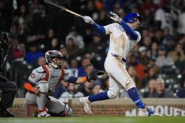 The Cubs' Mike Tauchman hits his second home run of the game during Tuesday’s 7-2 win over Houston.