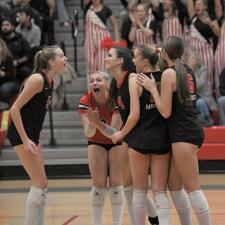 Girls volleyball: Barrington downs Palatine to win MSL championship