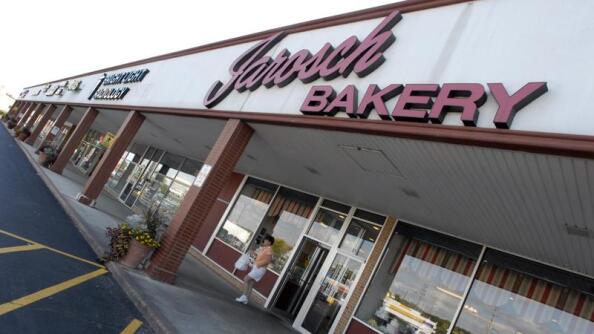 Jarosch Bakery in Elk Grove Village is merging with a Chicago bakery in a move its owners say will preserve the family-owned operation for generations to come.
